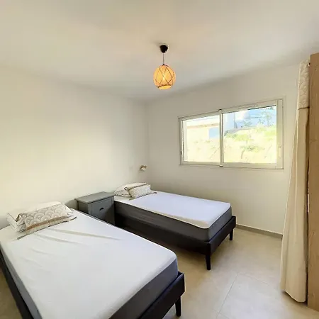 T3 Dans Neuve Daire Calvi (Corsica)